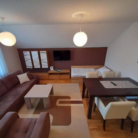 Apartmani Exit Pale Esterno foto
