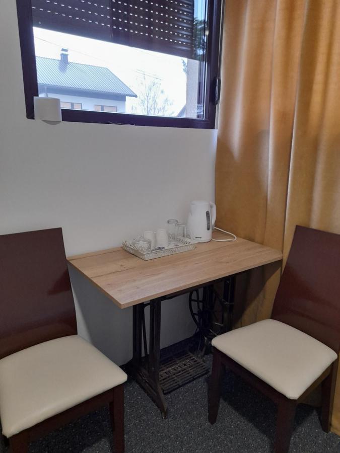 Apartmani Exit Pale Esterno foto