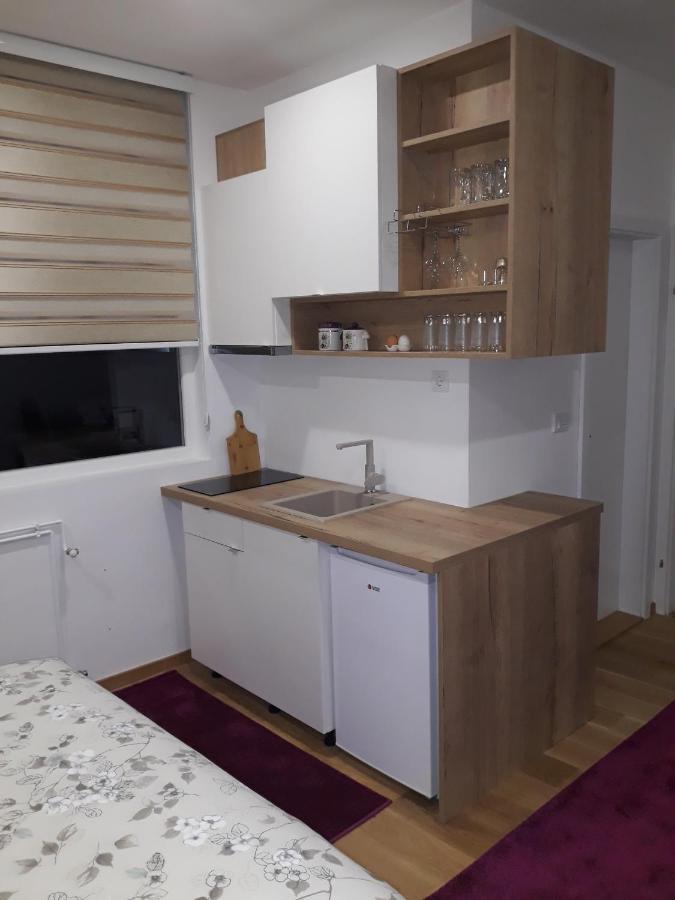 Apartmani Exit Pale Esterno foto